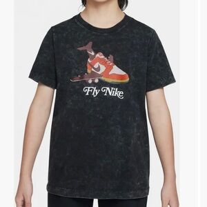 Nike Kid's Sportswear Teefly Dunk Fly Nike Graphic Black Cotton T-Shirt S (8-9)